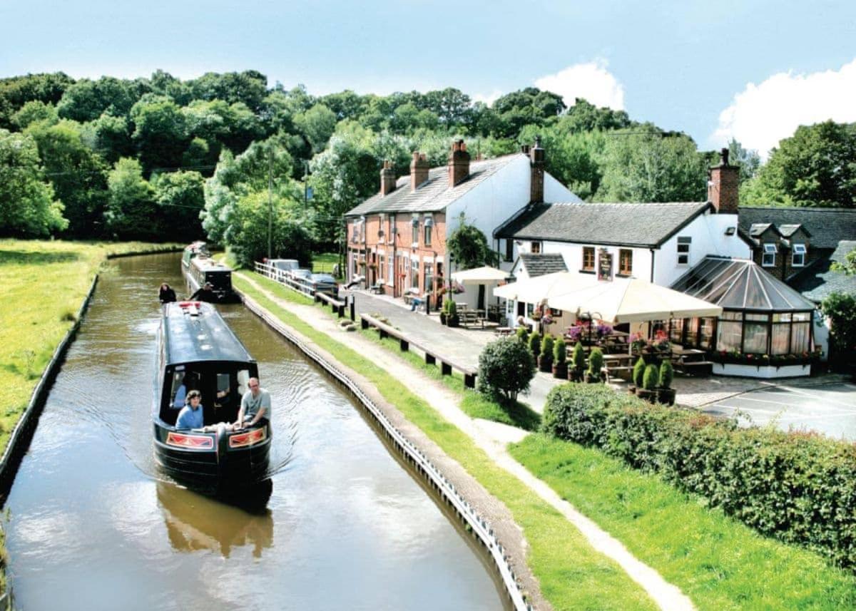 Rudyard Lake Lodges ภายนอก รูปภาพ